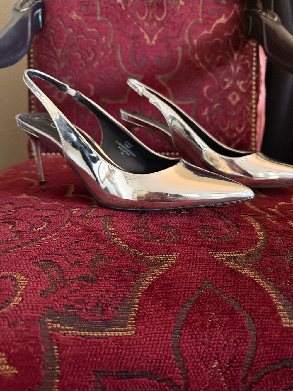 Jessica Simpson Silver Pointed-Toe Slingback Stiletto Heels
